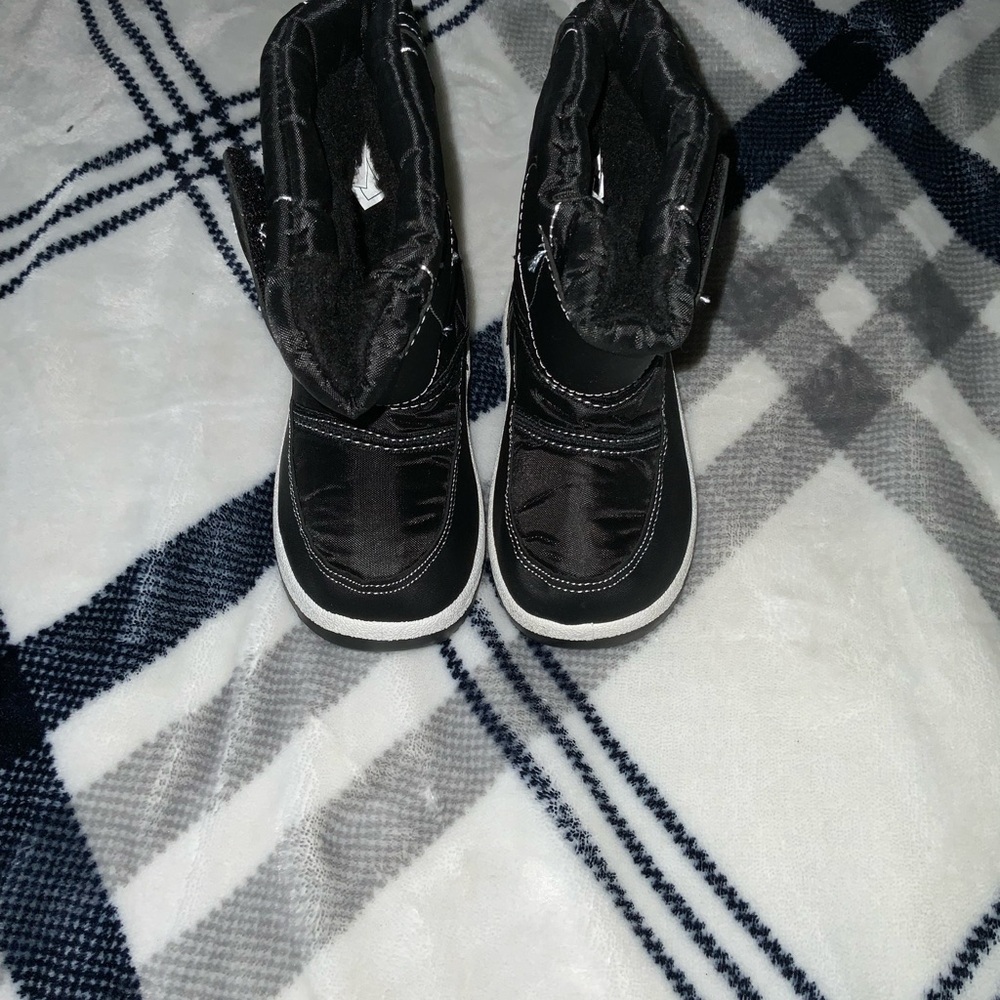 Kids Black Winter Boots